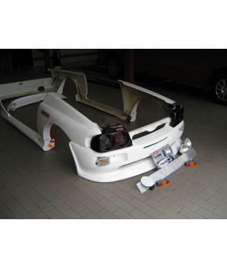 GFK-Umbausatz Ford Escort IV auf Escort V Cosworth